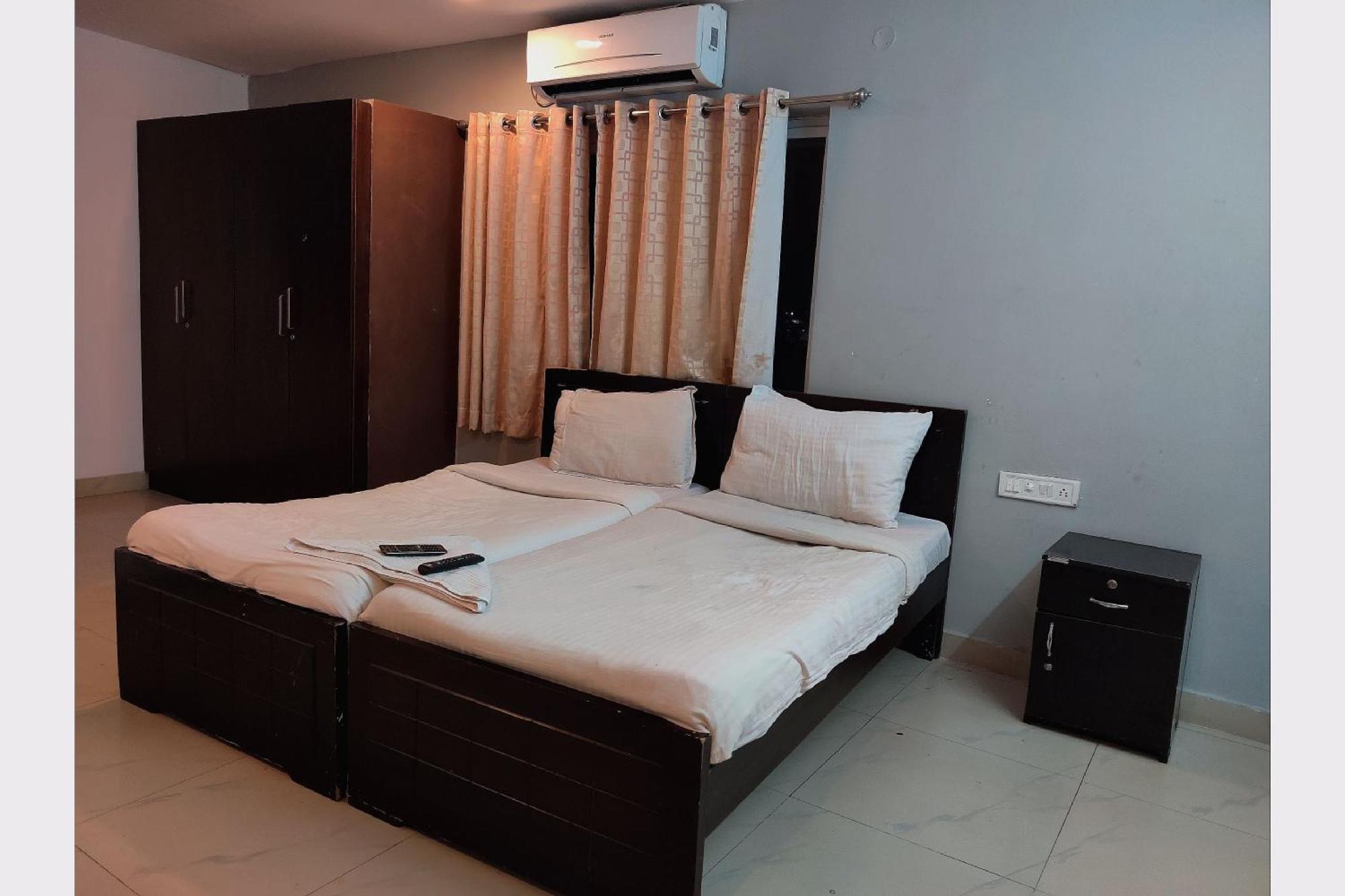 Collection O Jubilee Banjara Suites Haïdarabad Extérieur photo